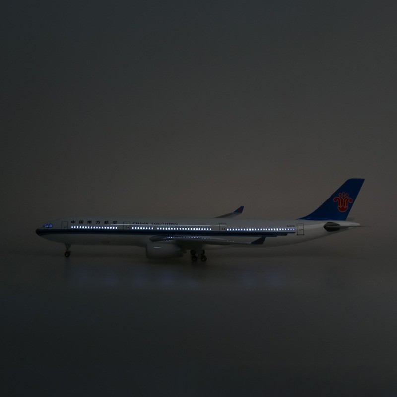 47cm China Southern A330 Simul - Model Kit Plane 评论和价格